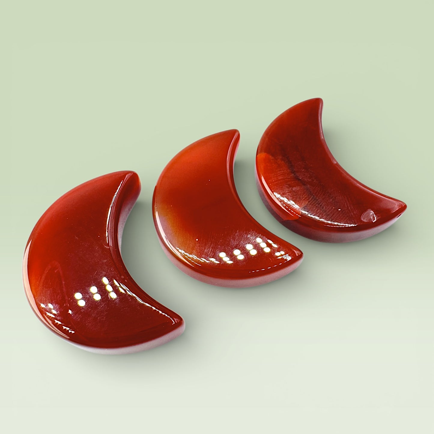 Carnelian Moon (3cm)