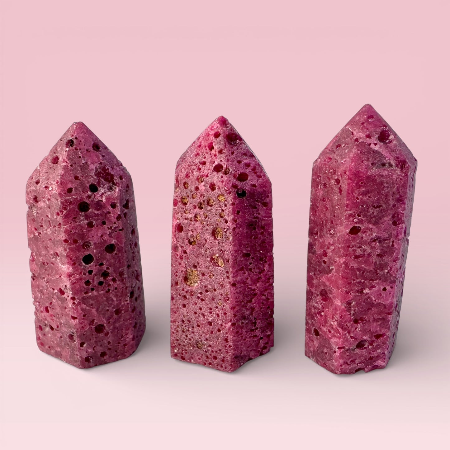 Honeycomb Ruby Tower (4.5cm)