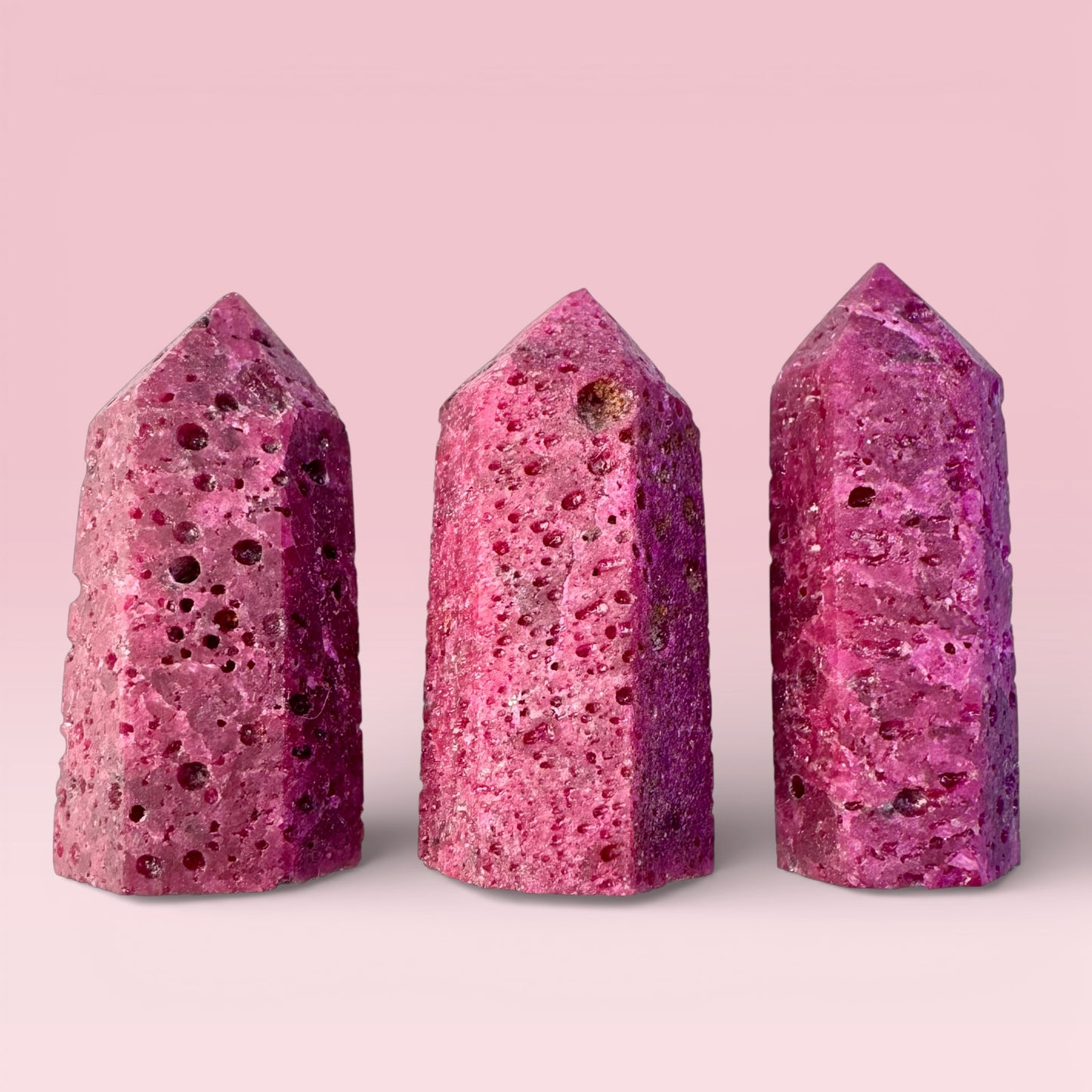 Honeycomb Ruby Tower (4.5cm)
