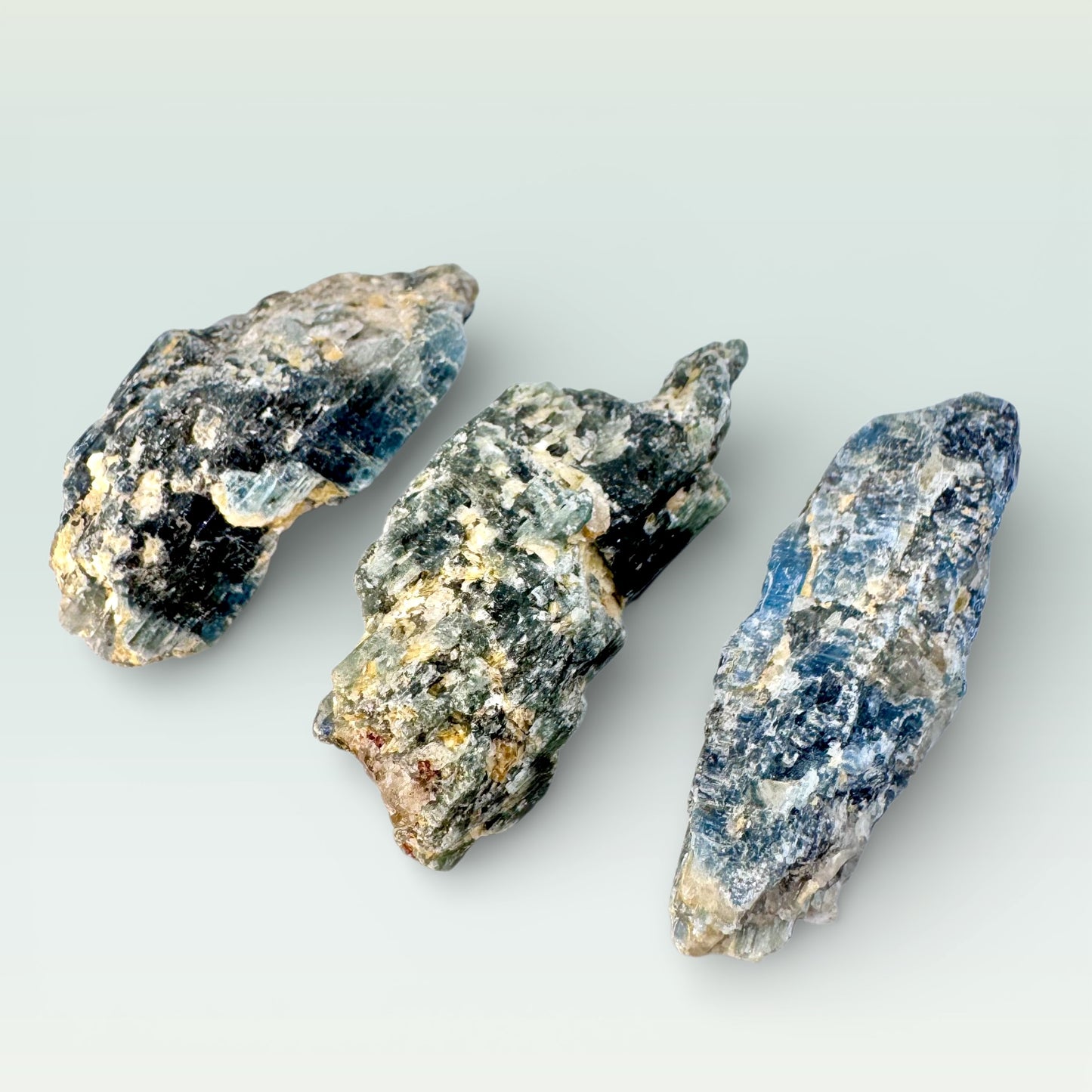 Kyanite Chunk (4-5cm)