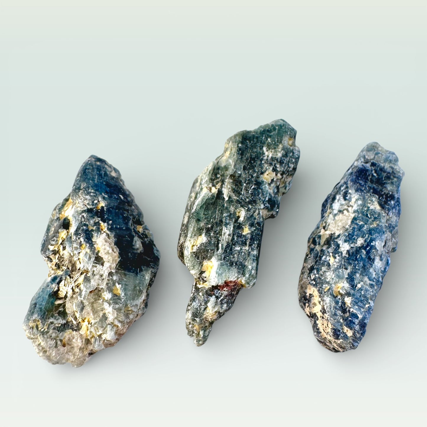 Kyanite Chunk (4-5cm)