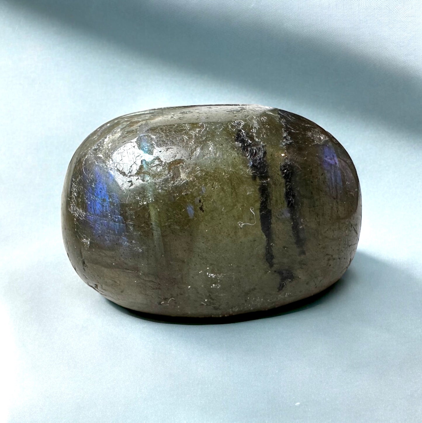 Labradorite tumblestone