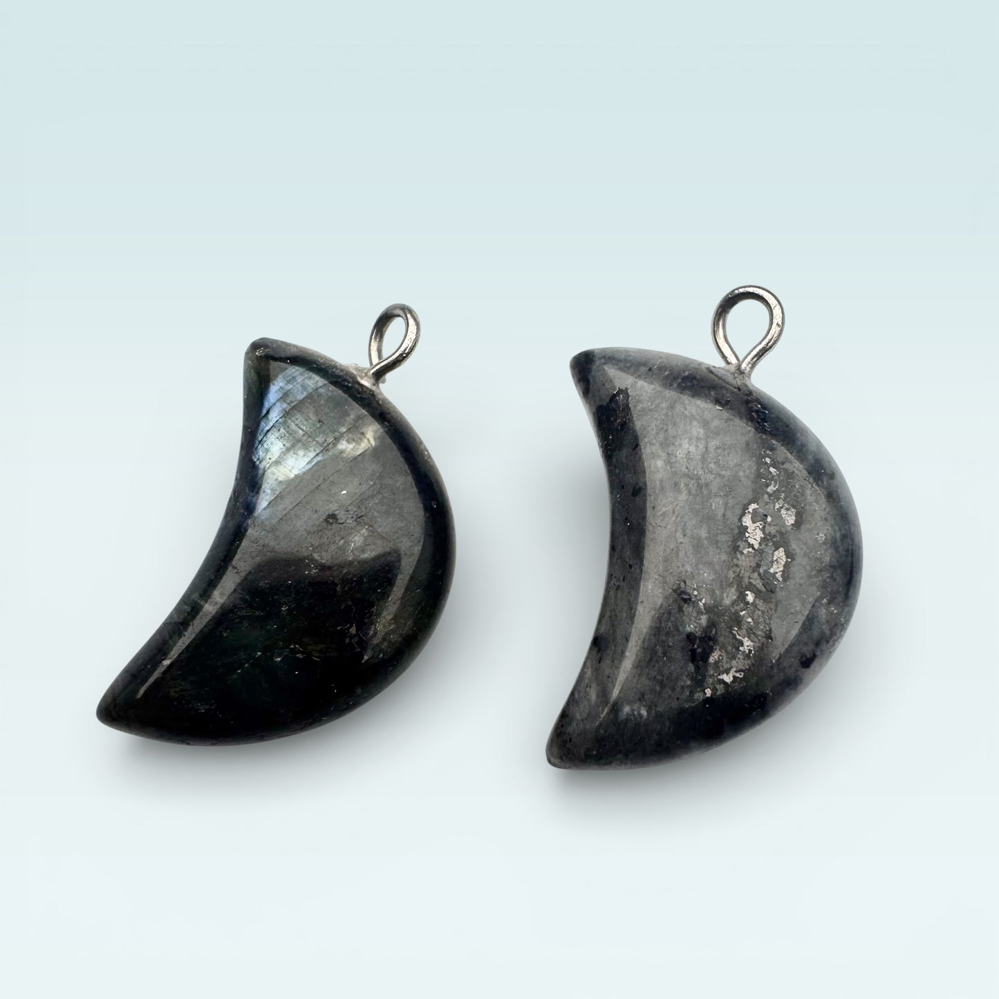 Labradorite Moon Pendant (2cm)