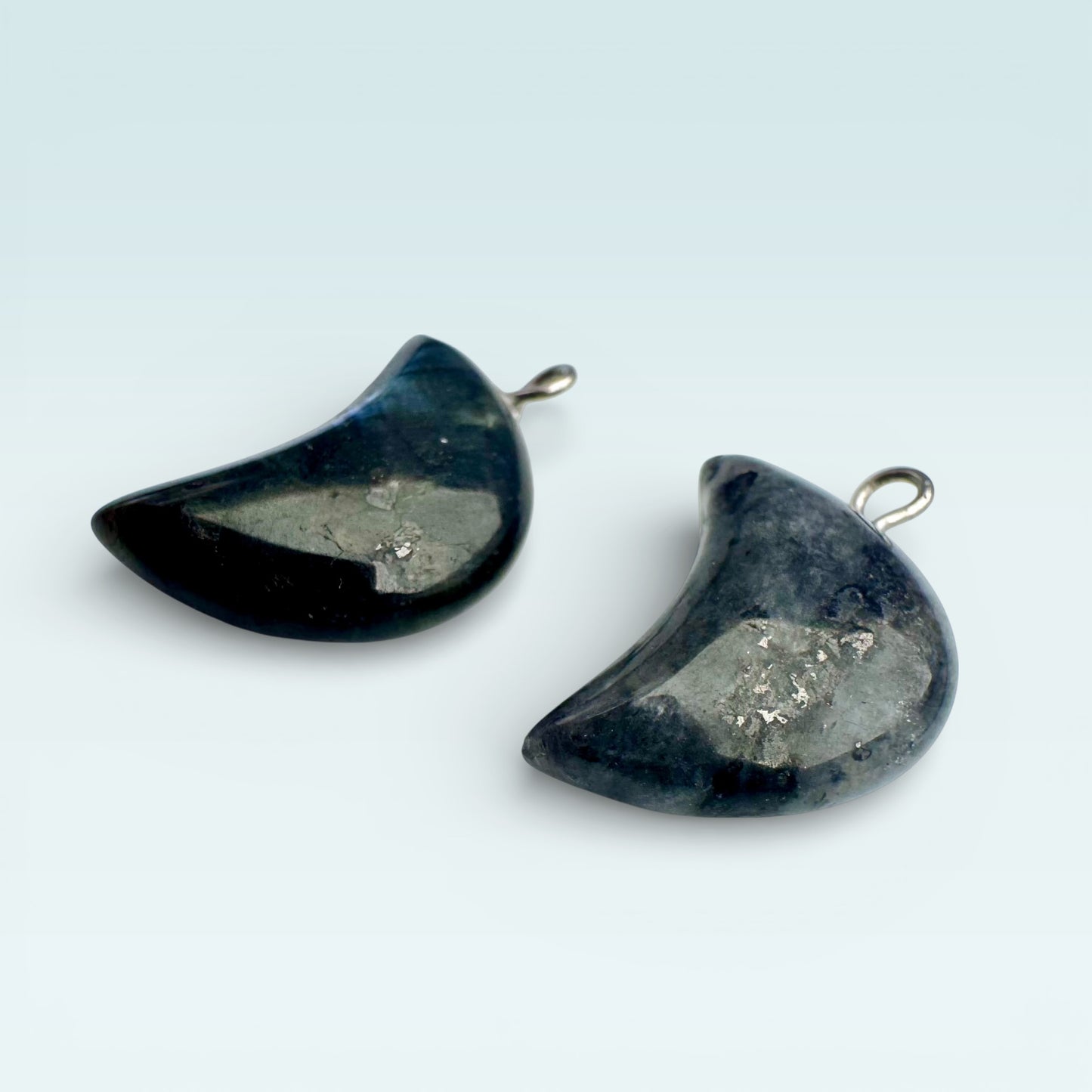 Labradorite Moon Pendant (2cm)