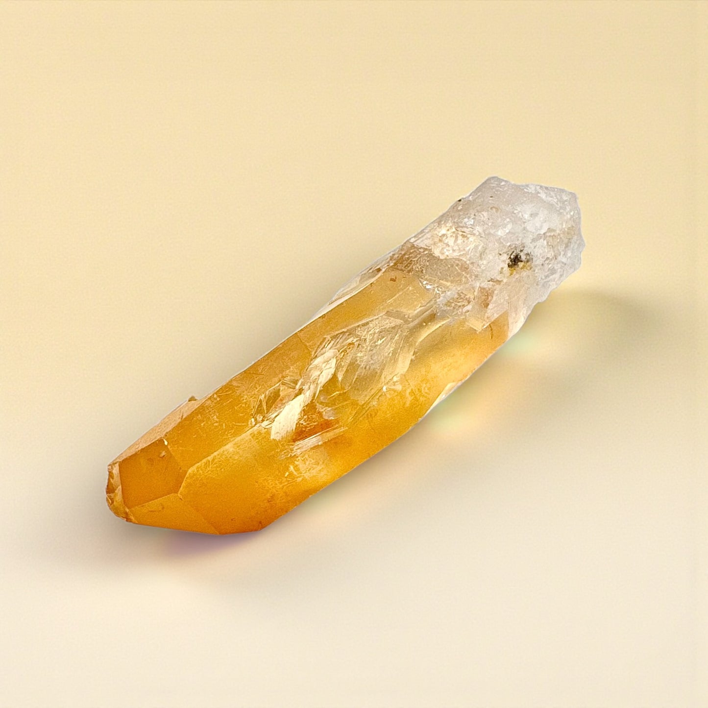 Tangerine Quartz Point (4cm)